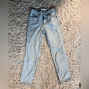 PacSun light wash Mom Jeans